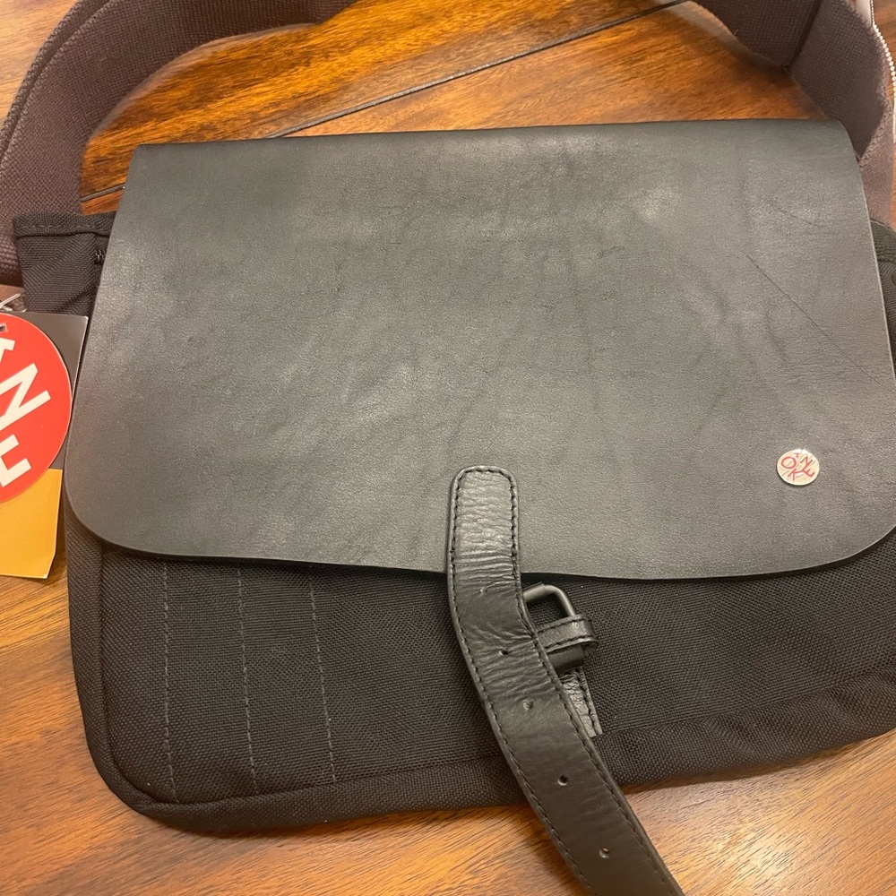 Token leather bag